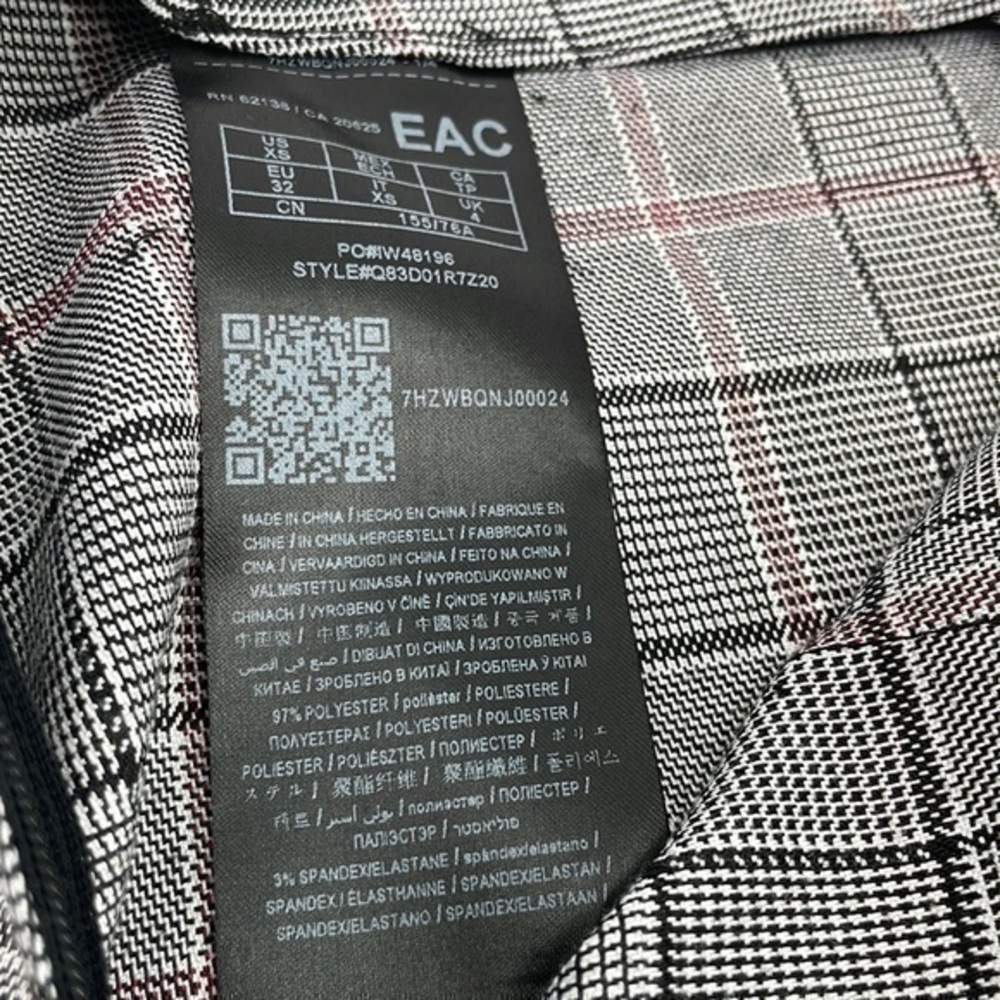 UEC Guess plaid high waisted mini skort size XS - Picture 7 of 7
